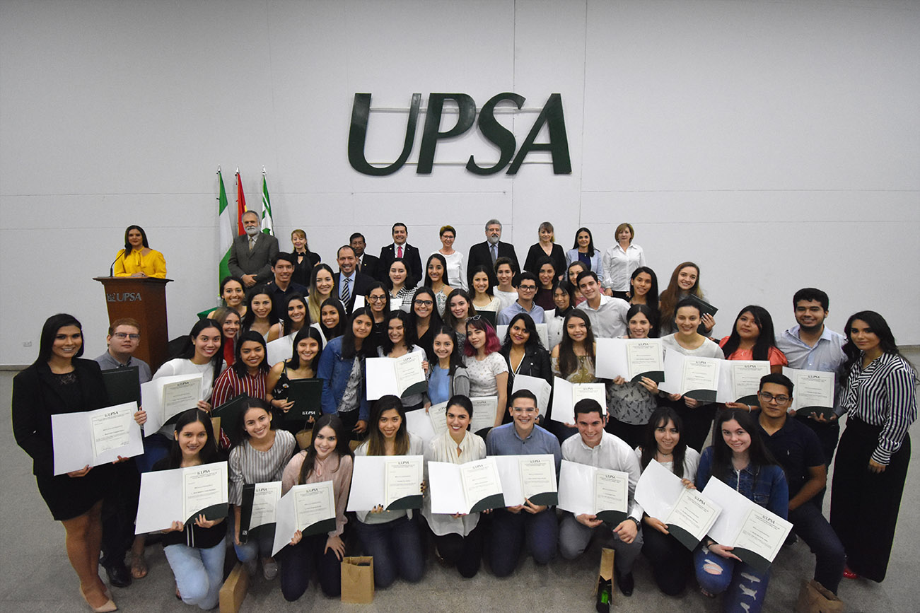 Entrega de Becas a la Excelencia