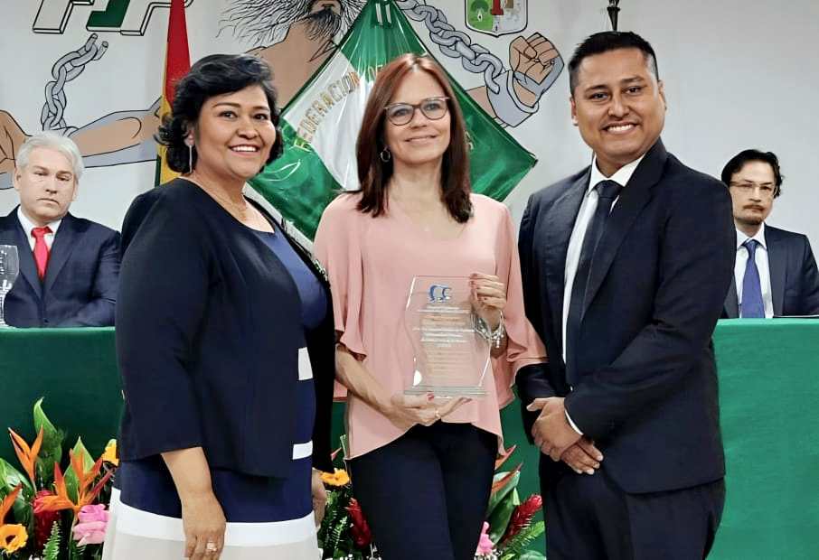  UPSA recibe reconocimiento 