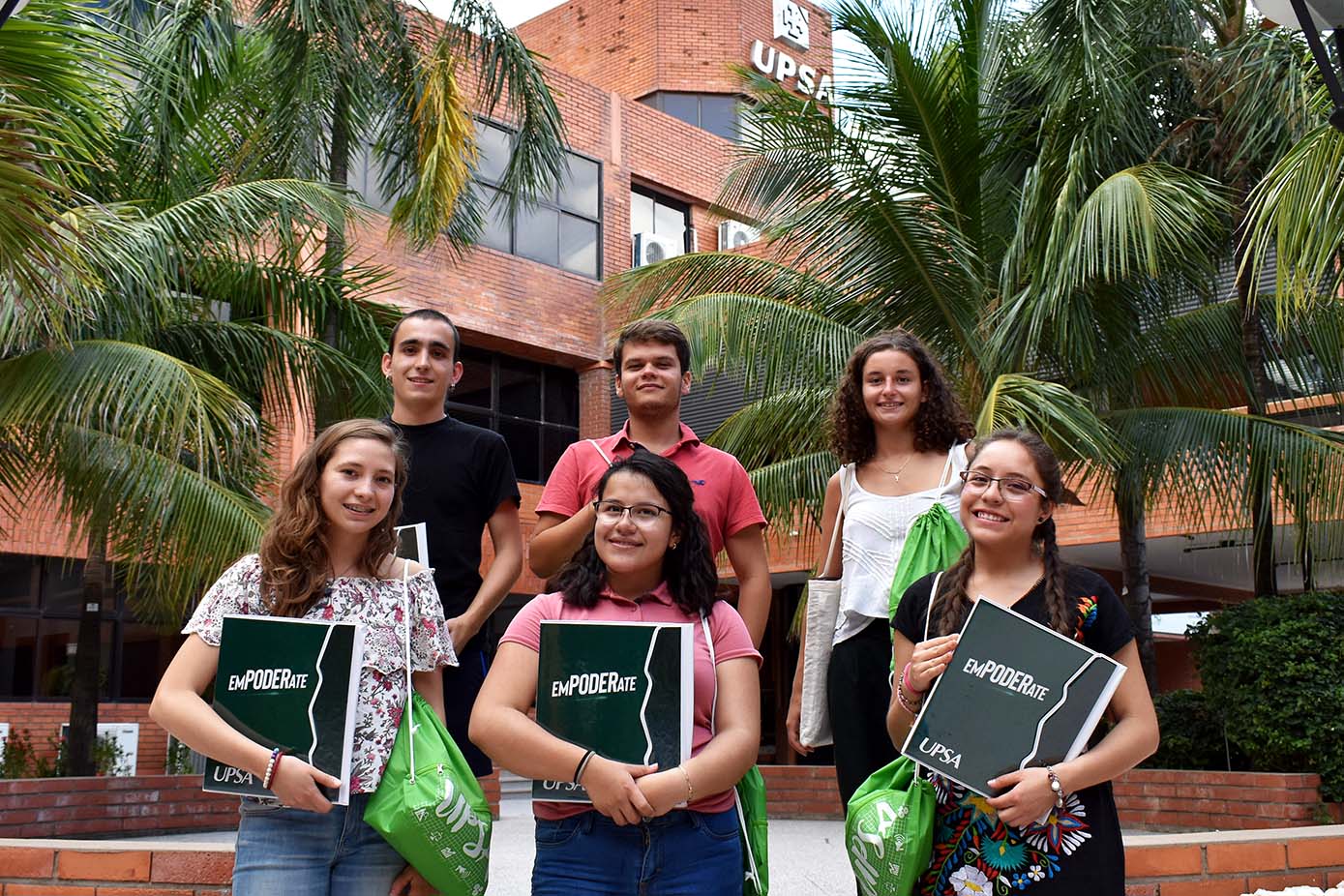 Bienvenida a estudiantes de intercambio 