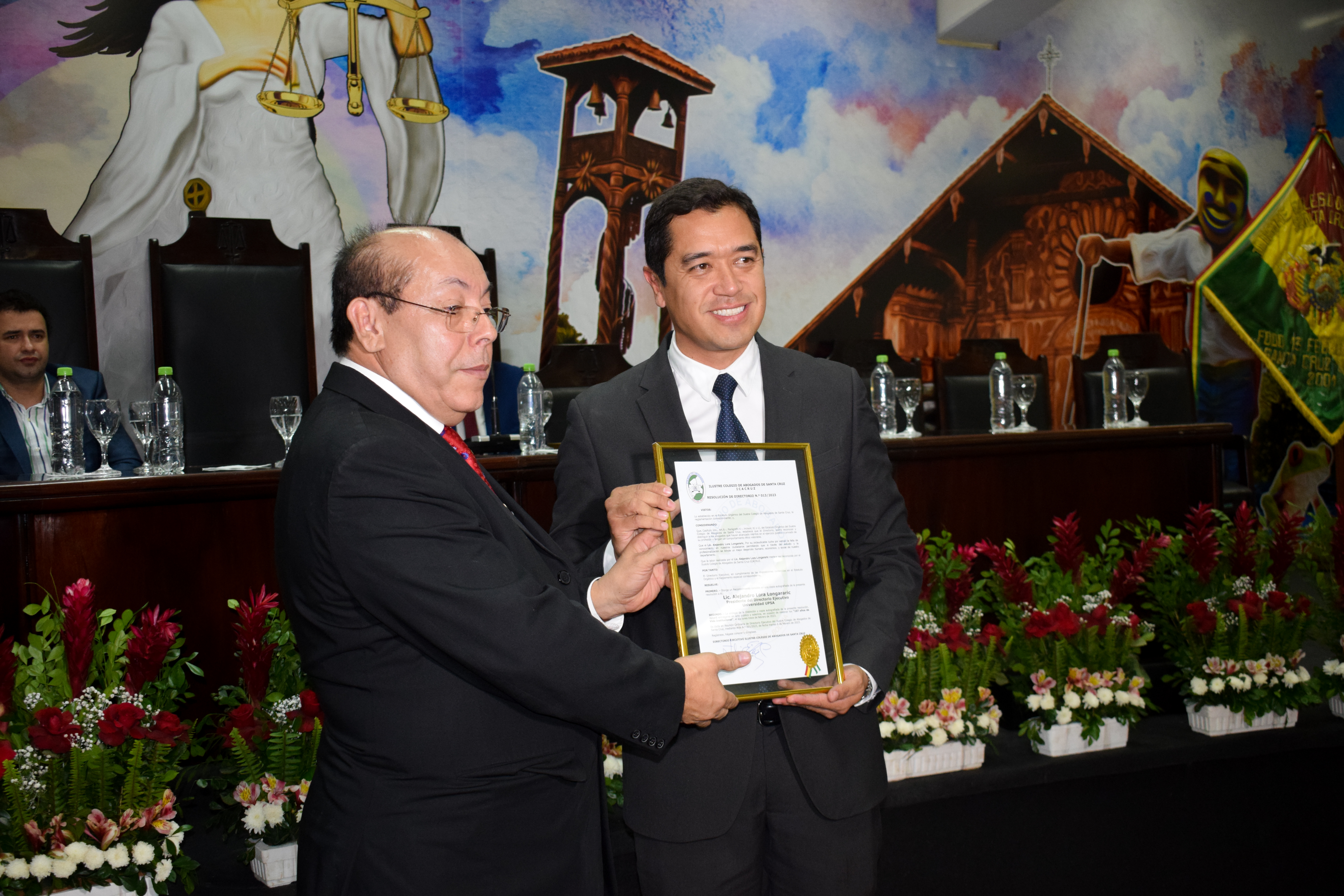 Distinción a la UPSA por el Colegio de Abogados 