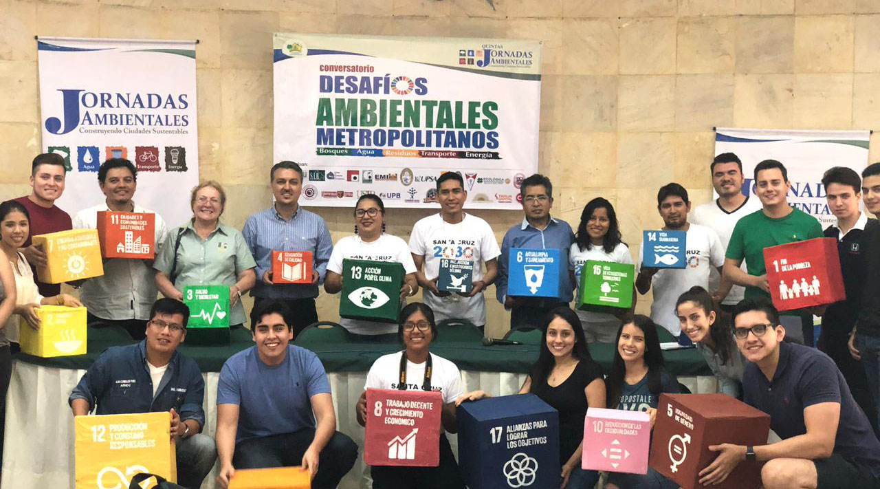 DISTINCIÓN A LA UPSA POR PARTICIPAR EN LAS JORNADAS AMBIENTALES